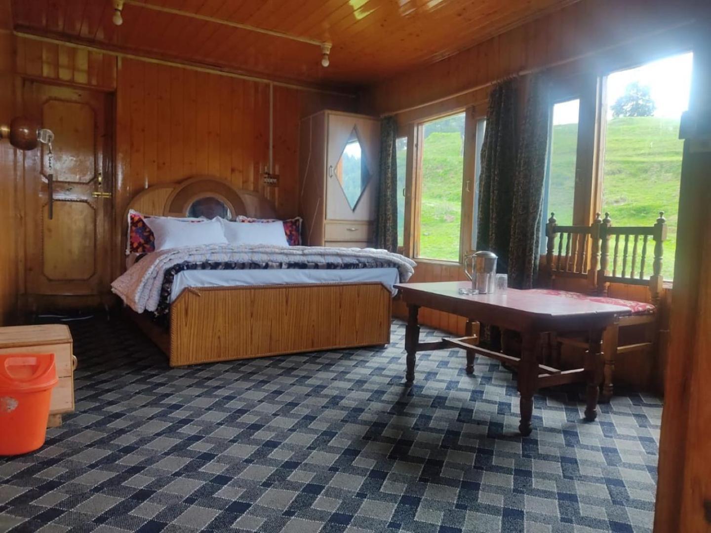 Roseland Cottage , Гульмарг Экстерьер фото