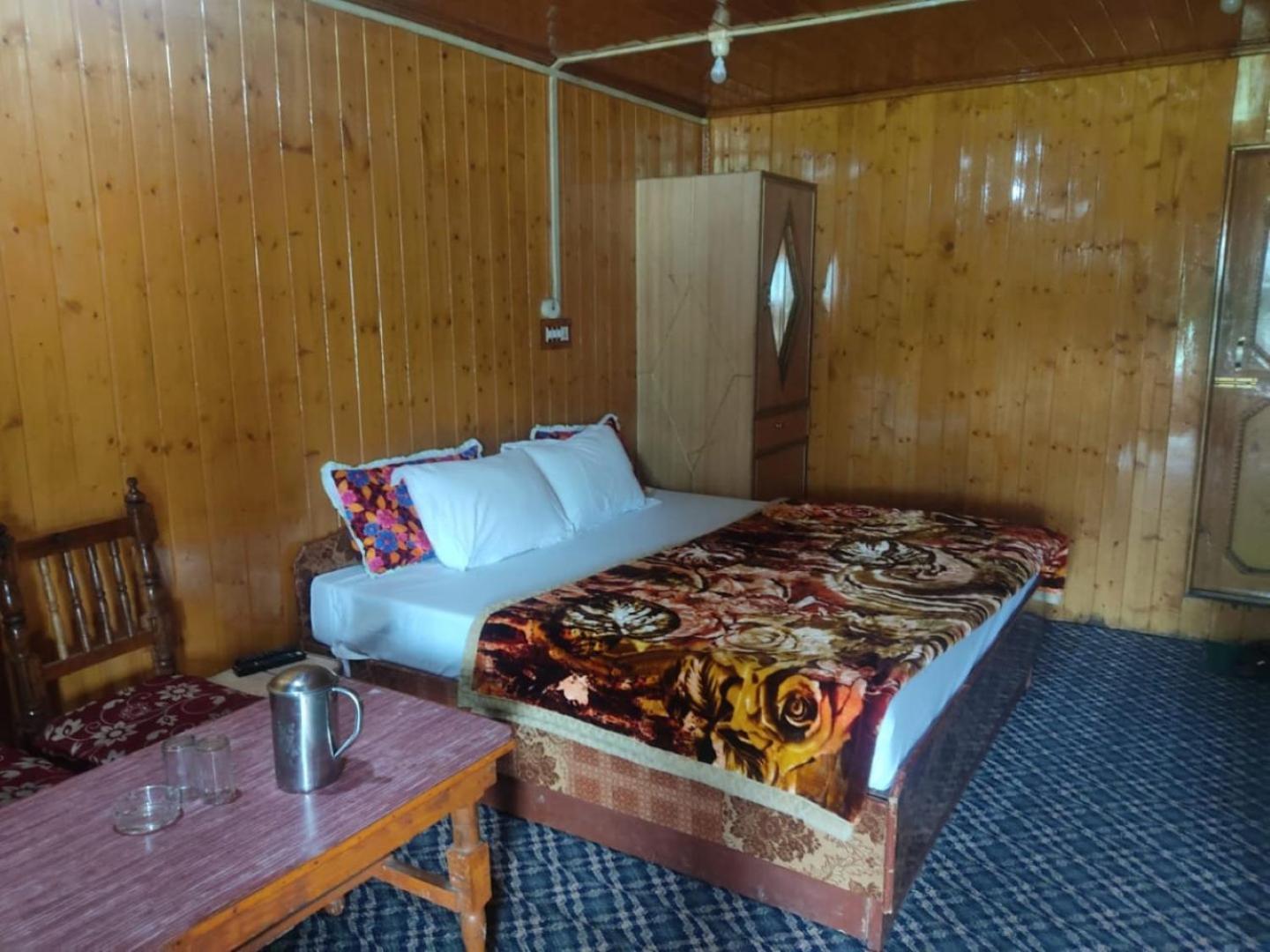 Roseland Cottage , Гульмарг Экстерьер фото